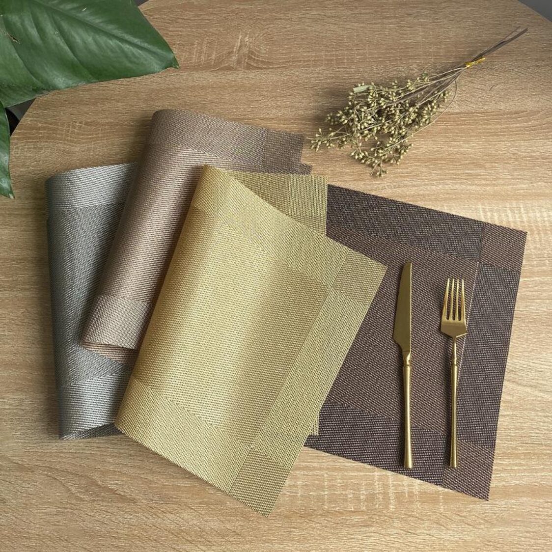 J. Rapee Marque Placemat Bronze
