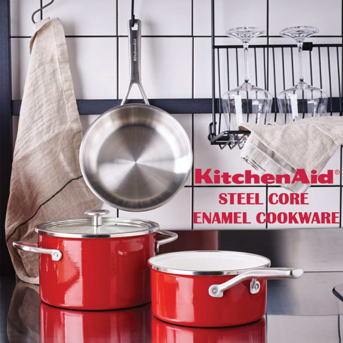 KitchenAid Enamel Red 18cm/2L Saucepan GPKA668480