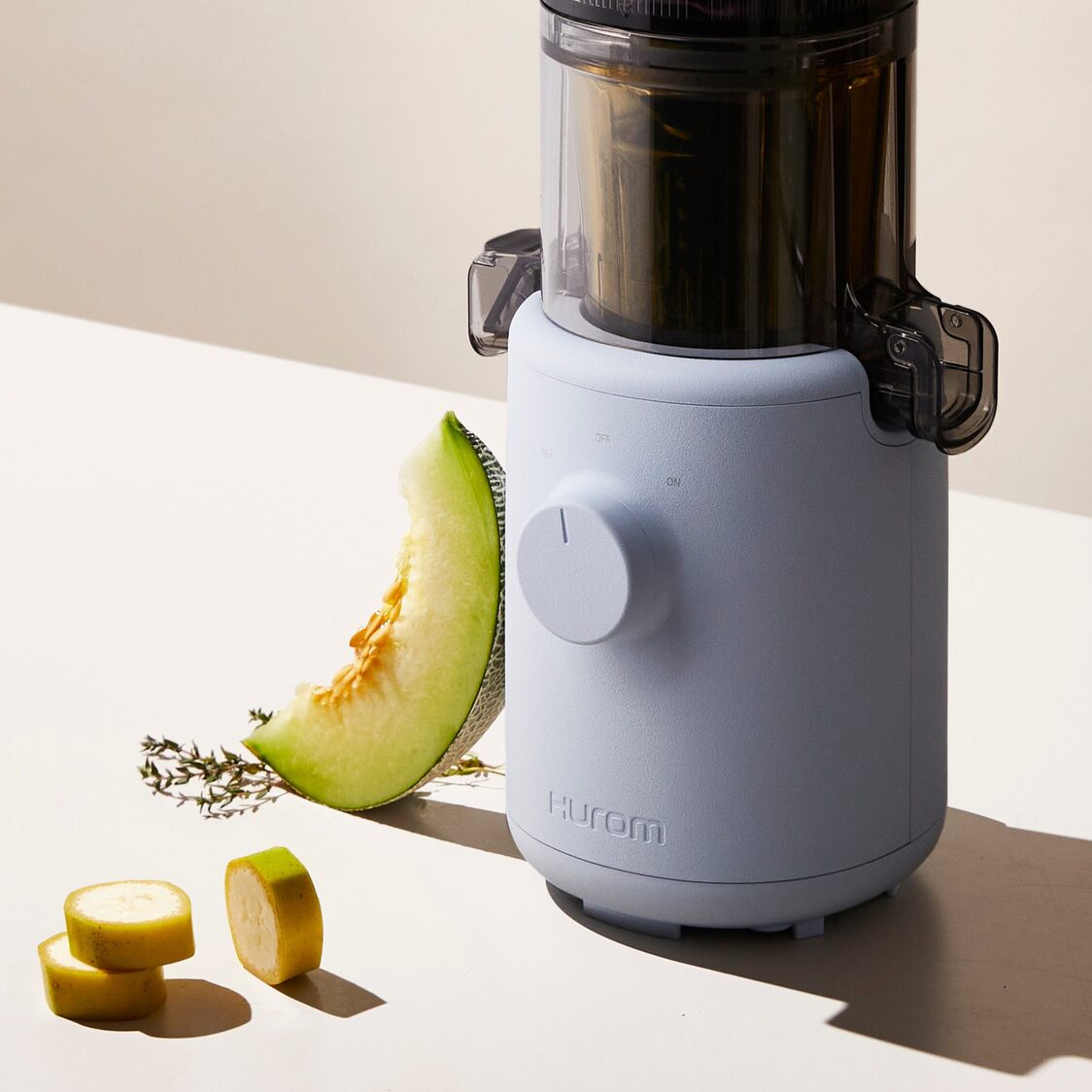 Hurom Slow Juicer Easy Series HH-310 - Sky Blue