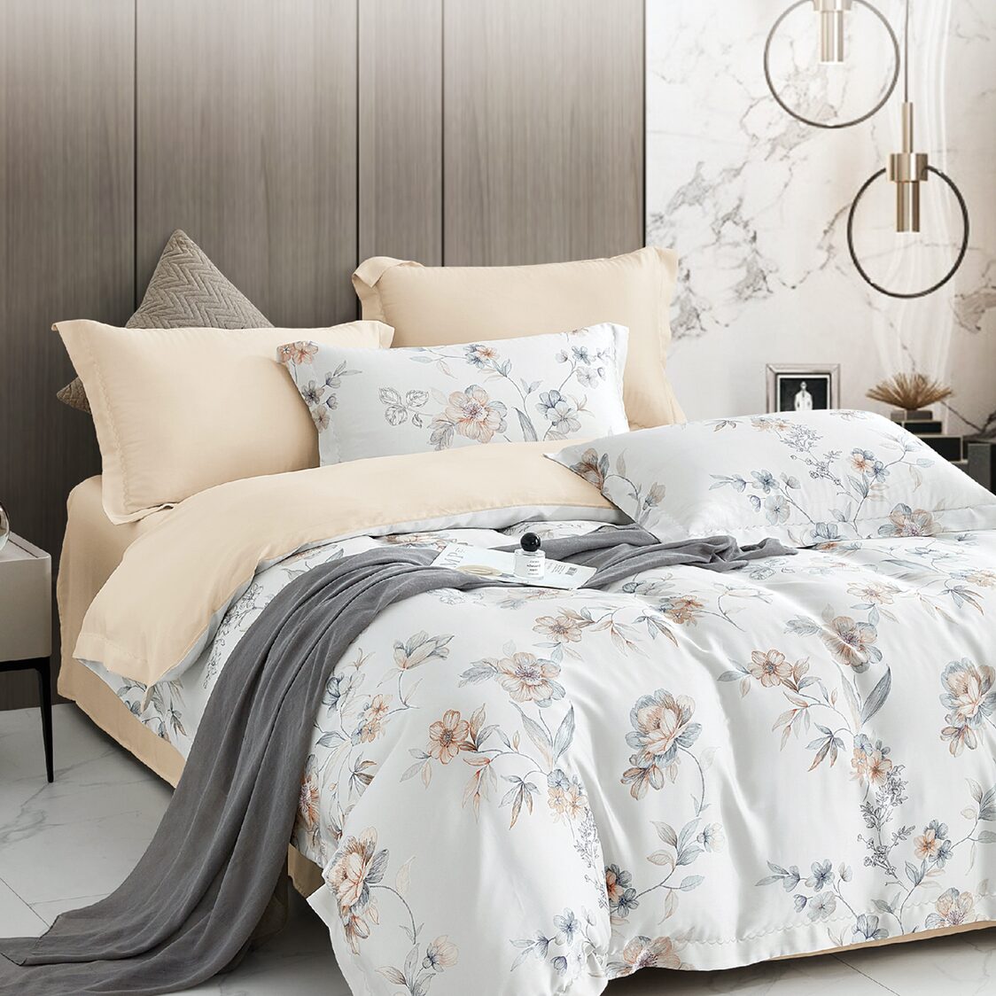 Suzanne Sobelle 82 Sofie Bed Set / Fitted Sheet / Comforter