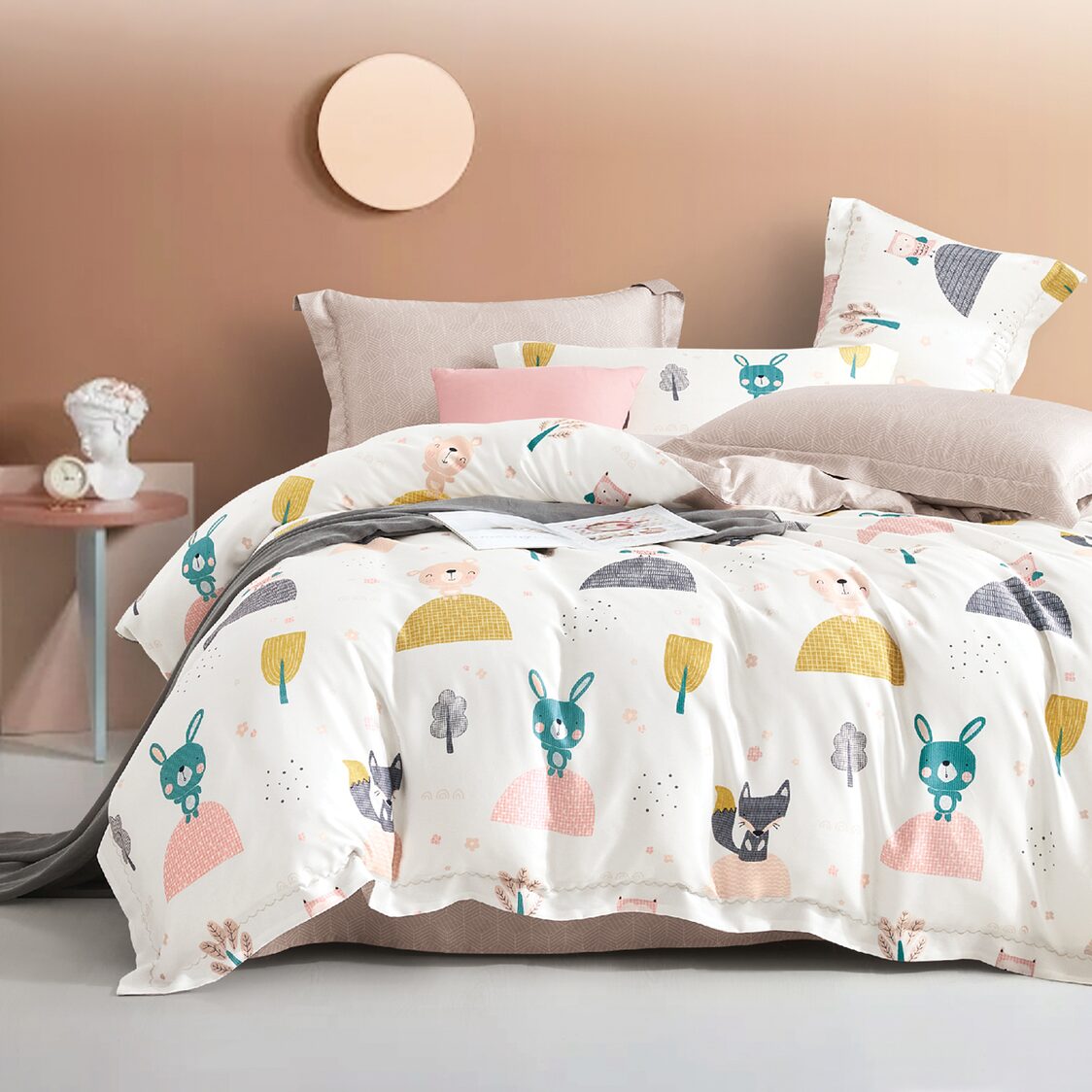 The Gang By Charles Millen 70 Thumper Fitted Sheet Set / Comforter / Budoir