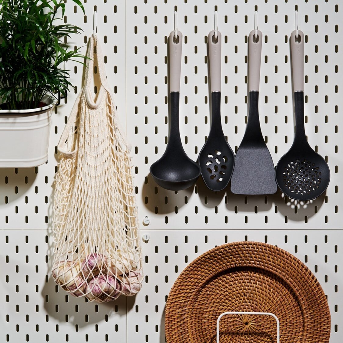 Meyer Nylon Wok Turner (Grey)