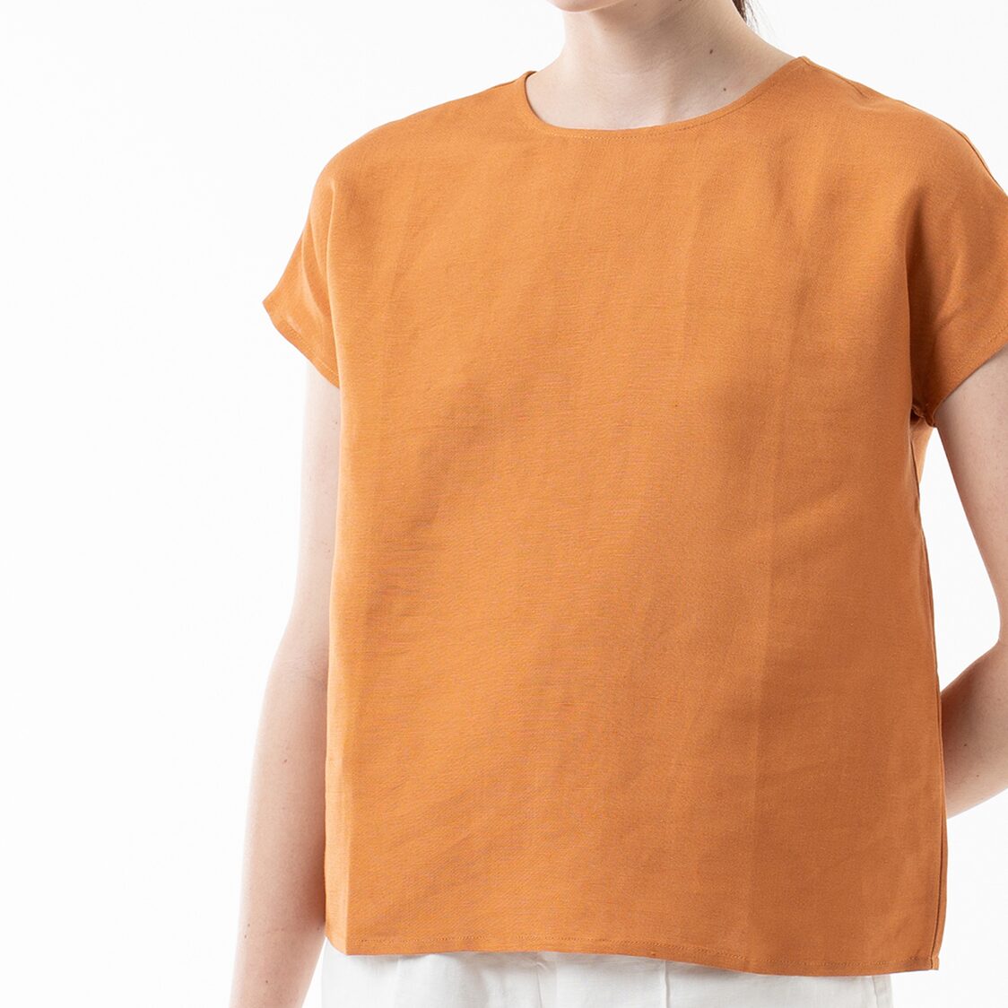 K/WOODS Minimalist Linen Top in Caramel