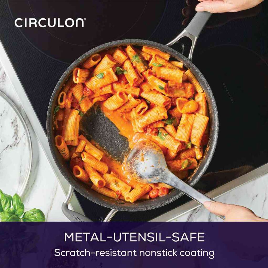 Circulon ScratchDefense A1 28cm/4.7L Covered Saute with Helping Handle