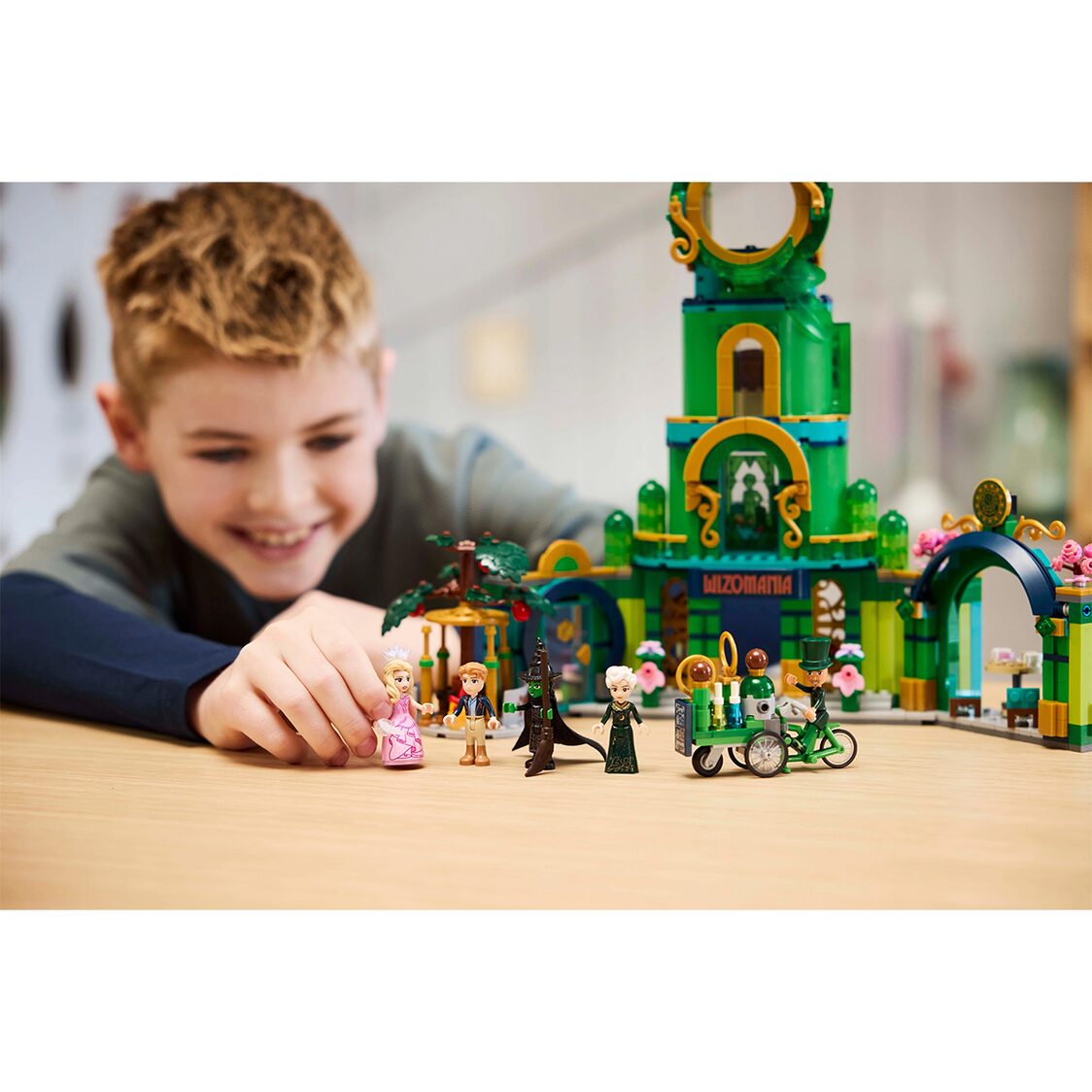 LEGO Wicked Welcome to Emerald City Collectible Toy 75684