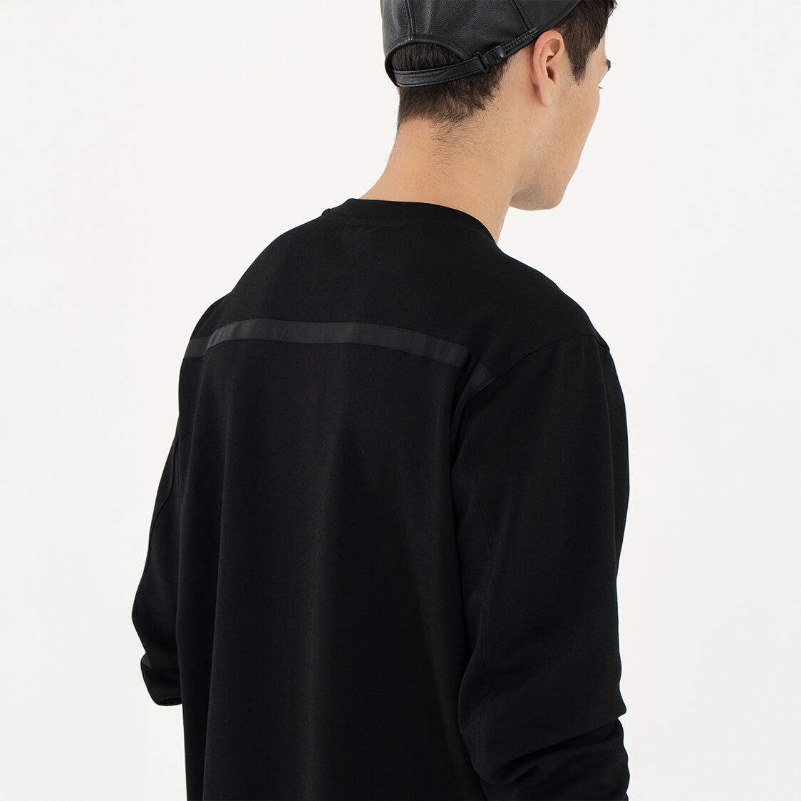 K/WOODS Mens Flow Sweater - Black