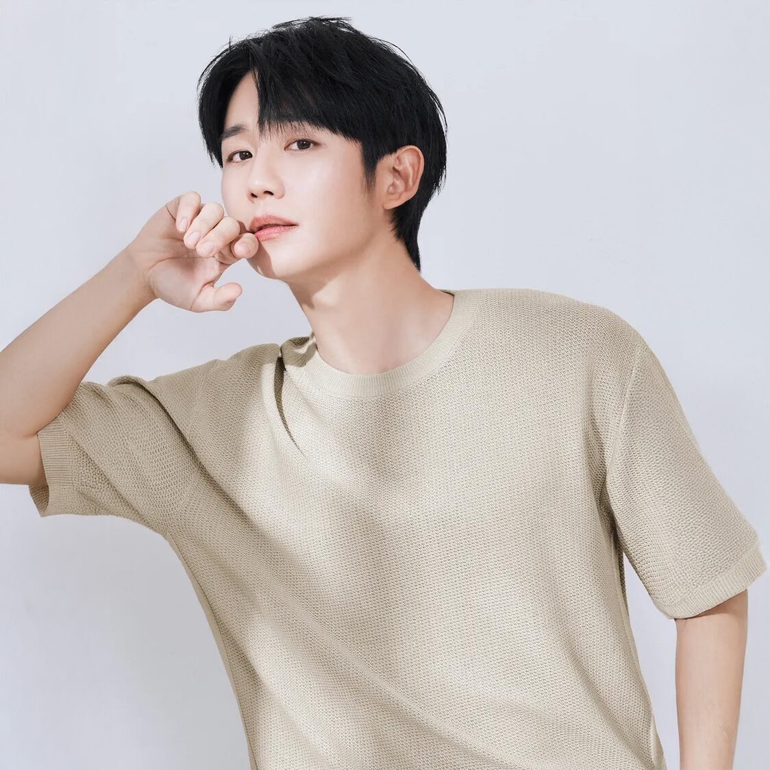 Mind Bridge Texture-Modified Round Short-Sleeved Knit L/Beige