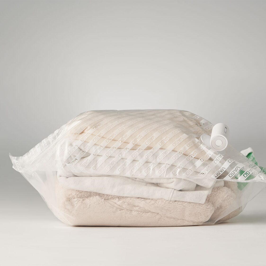 Vago Z Vacuum - White