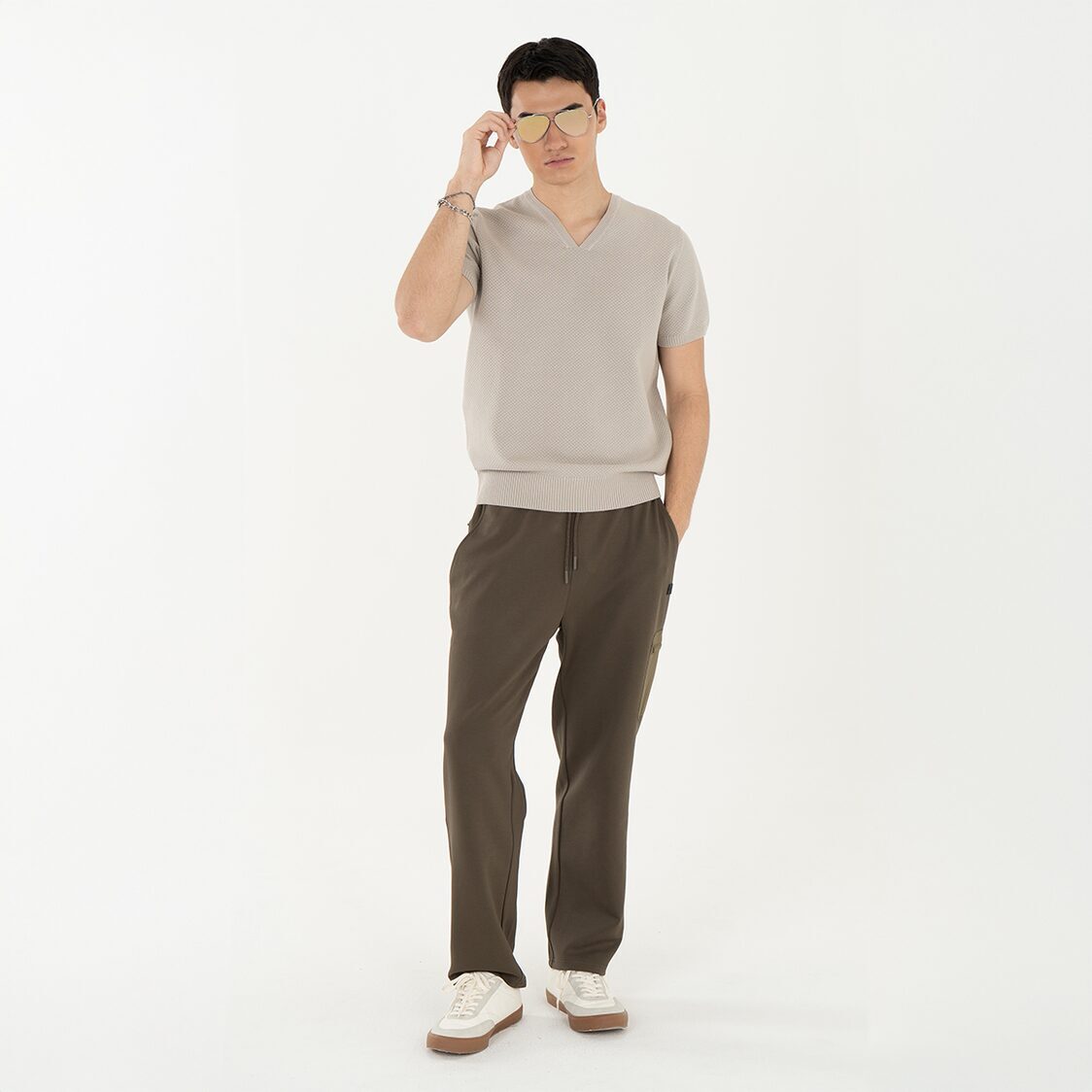 K/WOODS Mens Calmline V-neck  - Almond