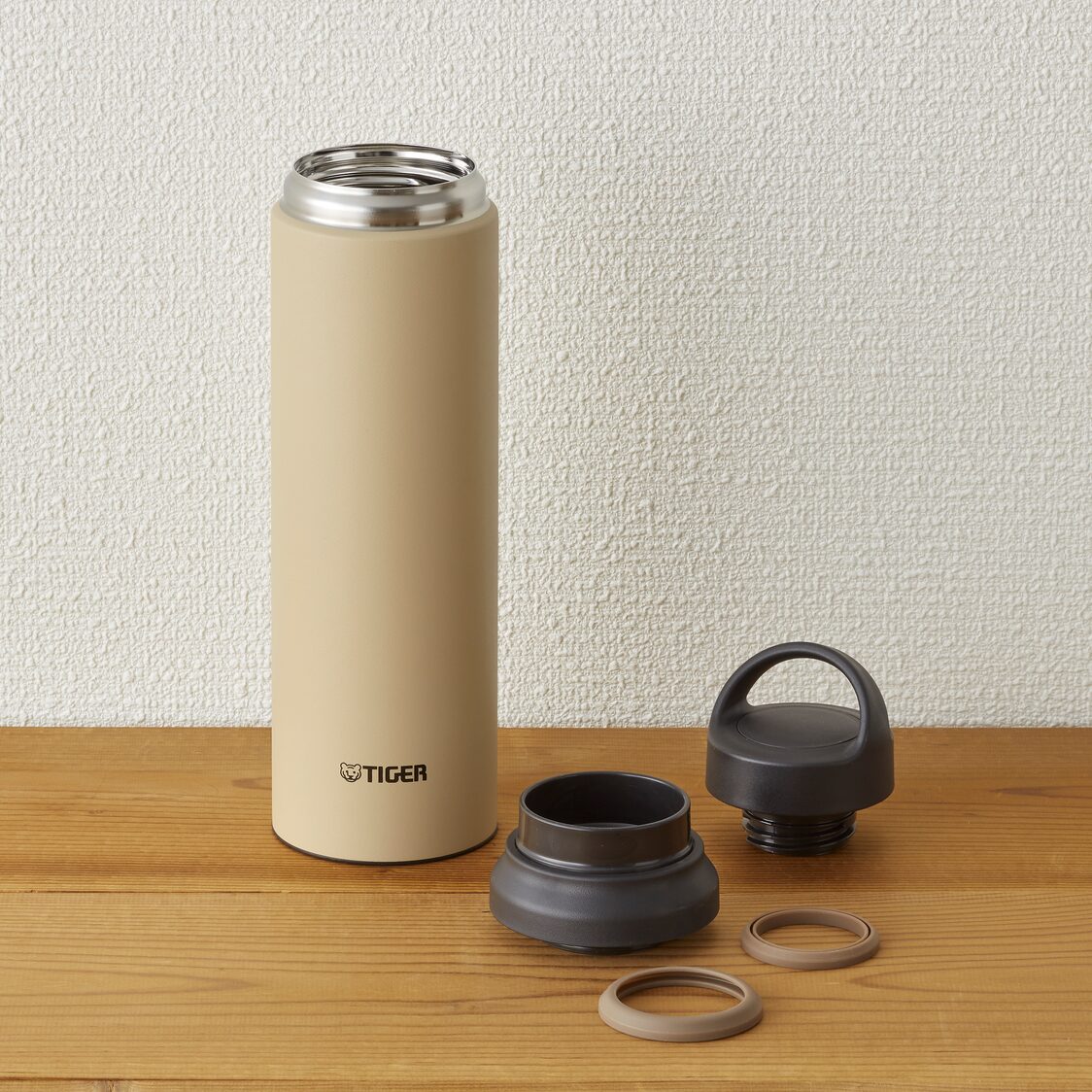 TIGER Anti-Bacterial Double Stainless Steel Bottle 800ml - Pacific Beach ( MCZ-S080 CZ)