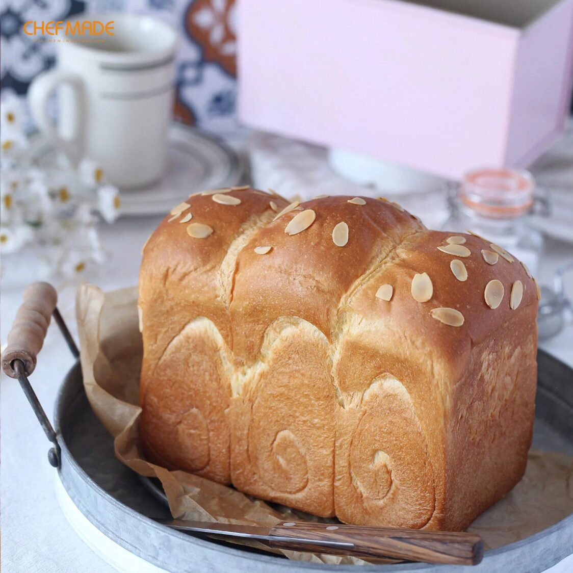 Chefmade Non-Stick Covered Loaf Pan L21Xw12.2xH11.8cm Pink Hello Kitty (1898cm-KT7030)
