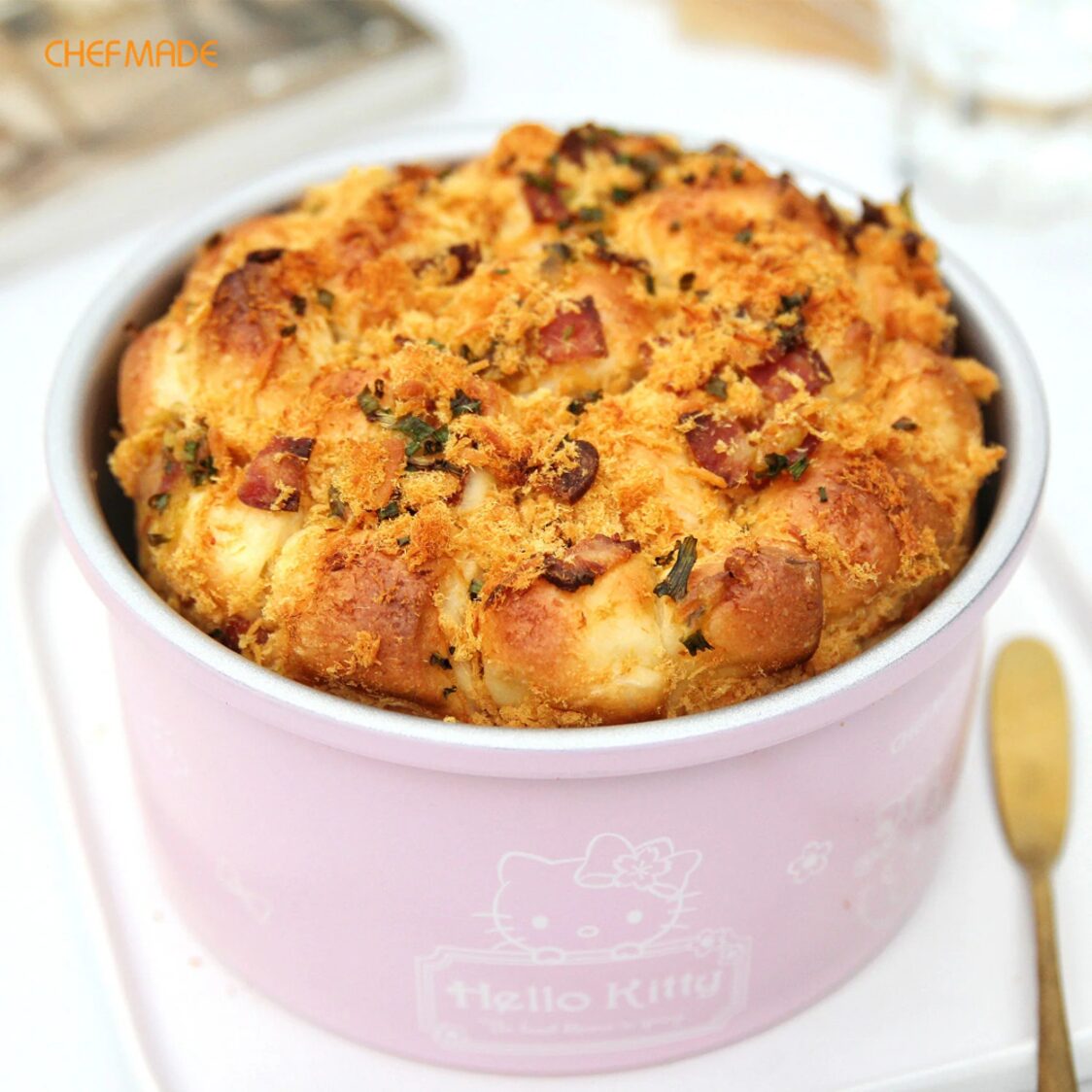 CHEFMADE Hello Kitty Round Deep Cake Pan with Removable Bottom 1898CM-KT7108