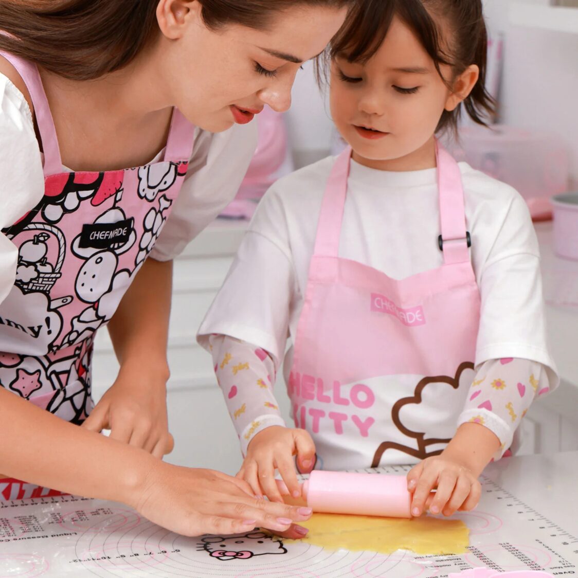 CHEFMADE Hello Kitty Kids Baking 15pcs Set 1898CM-KT7071