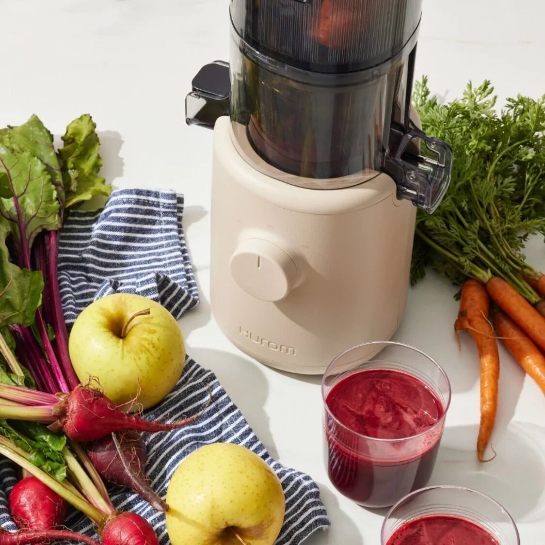 Hurom Slow Juicer HH-310 - Beige