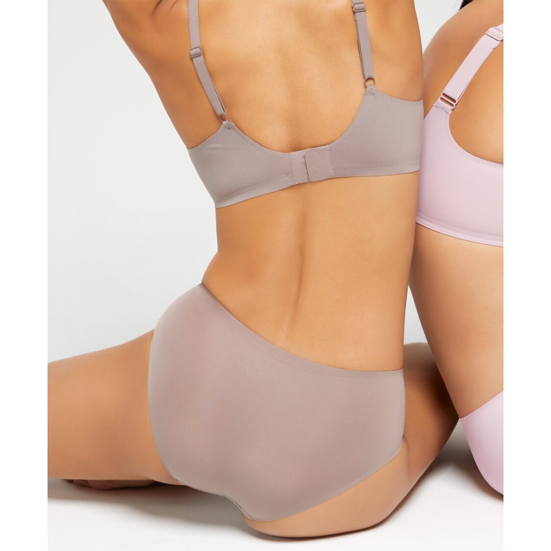 Pierre Cardin Next To Skin Seam Free Plunge Bralette Brown 209-2929