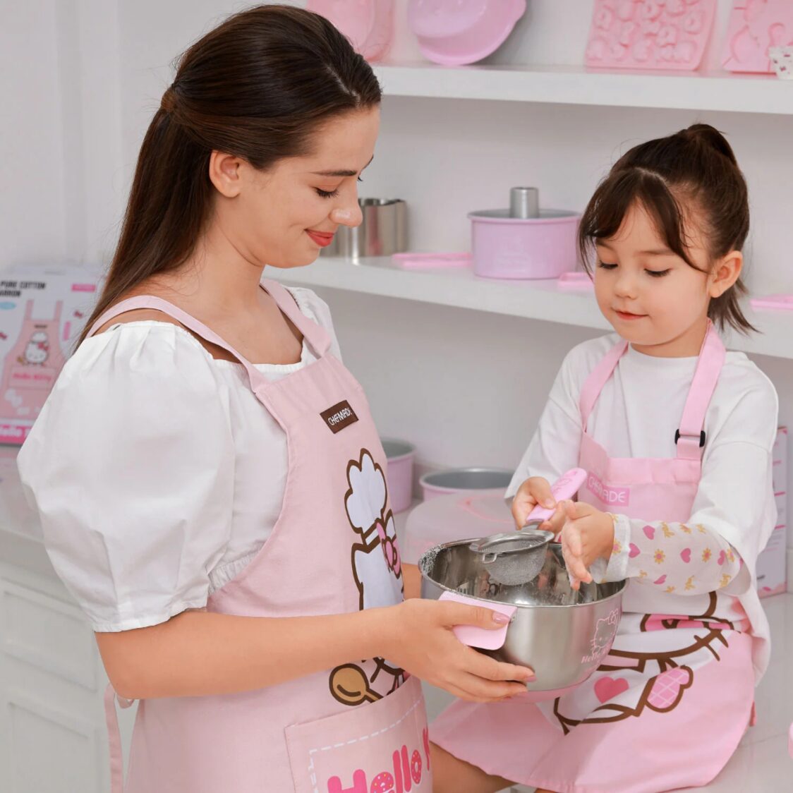 Chefmade Ss Flour Sieve L27.5Xw10xH4.5cm Hello Kitty (1898cm-KT7010)
