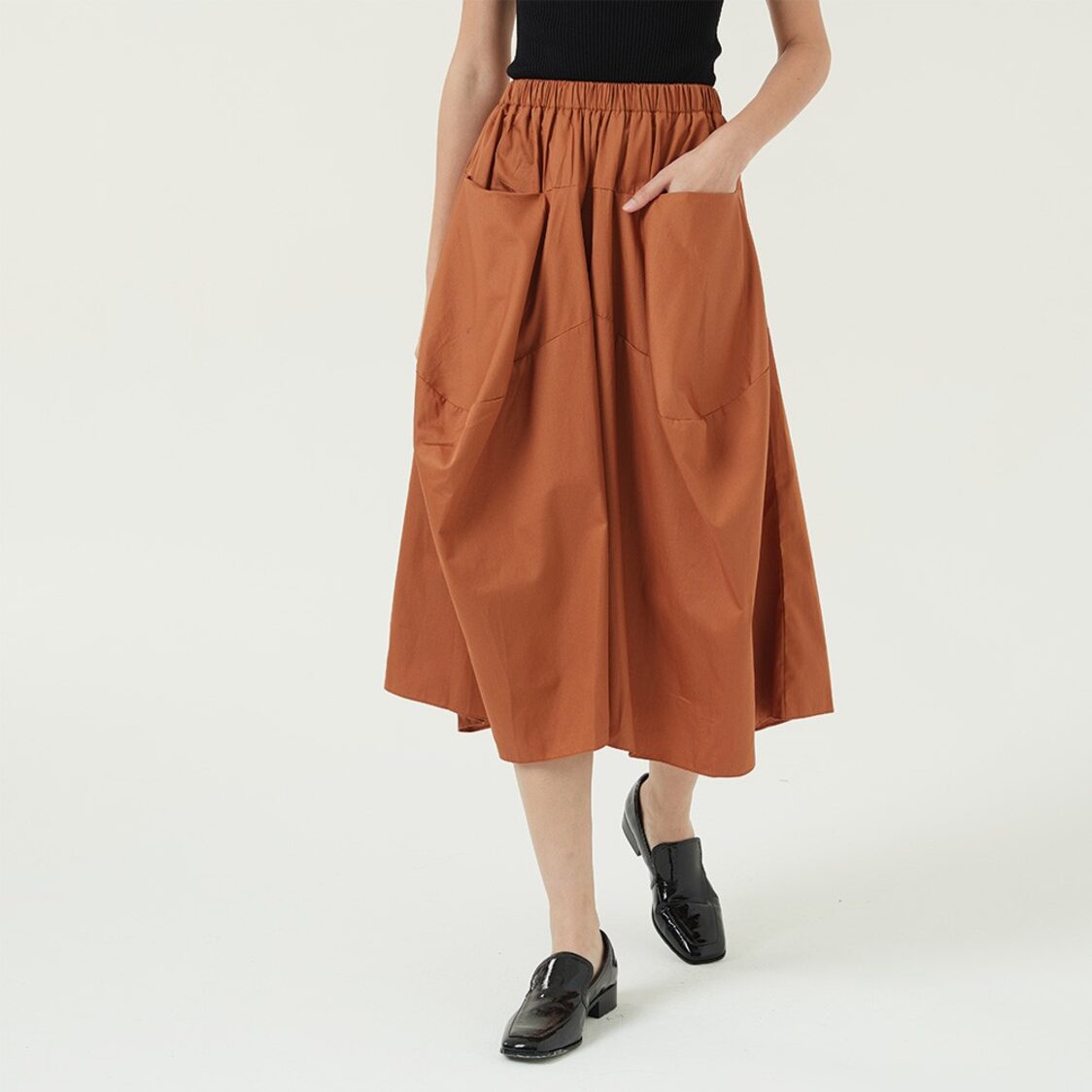 K/WOODS Stain Repellent Wide Legged Pants In Mocha