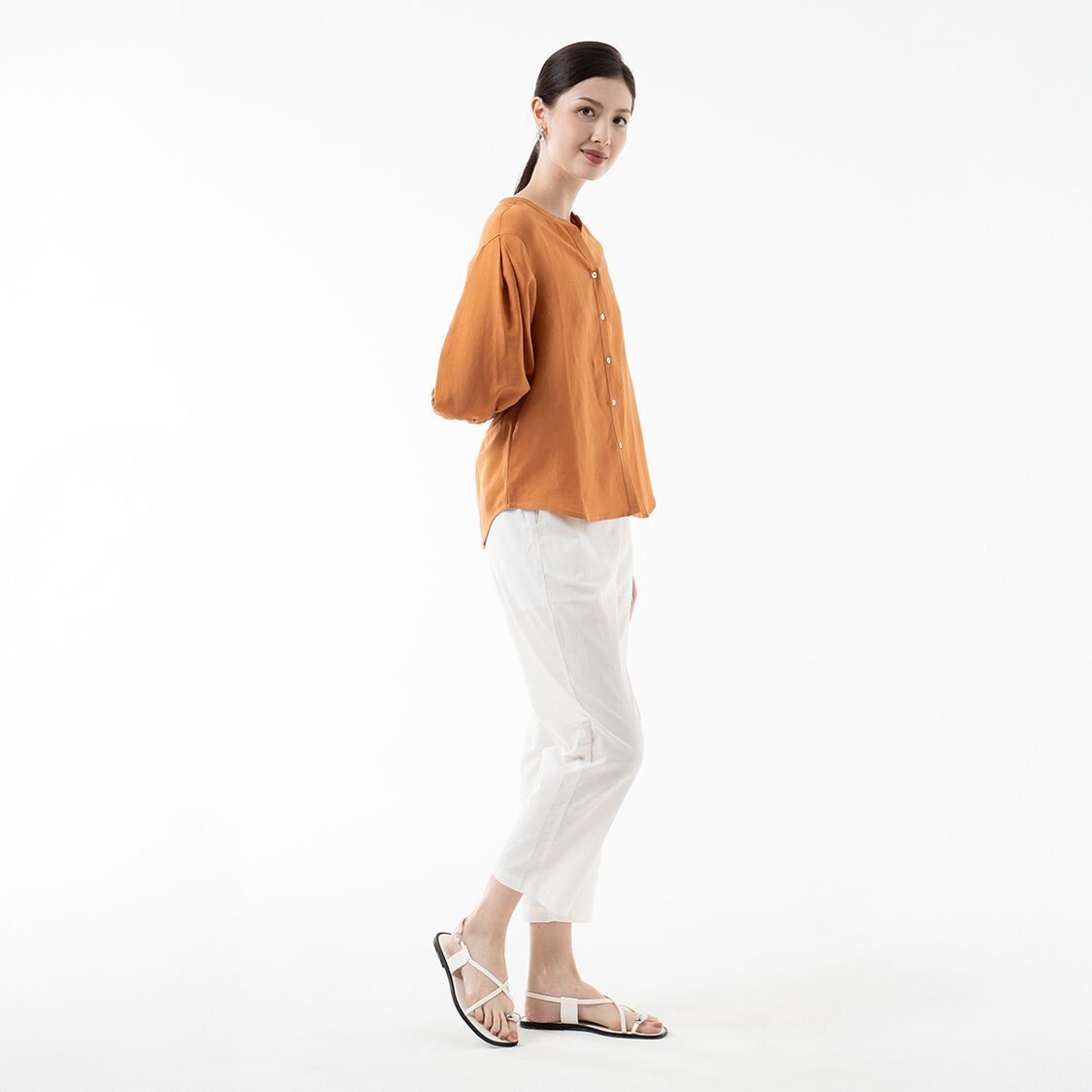 K/WOODS Minimalist Linen Puff Top in Caramel