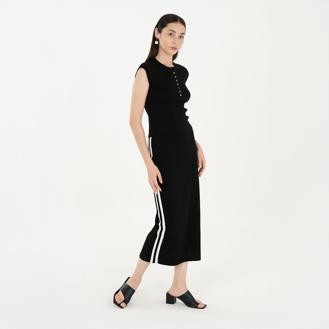 K/WOODS Ice Cool Urban Edge Rib Top in Black