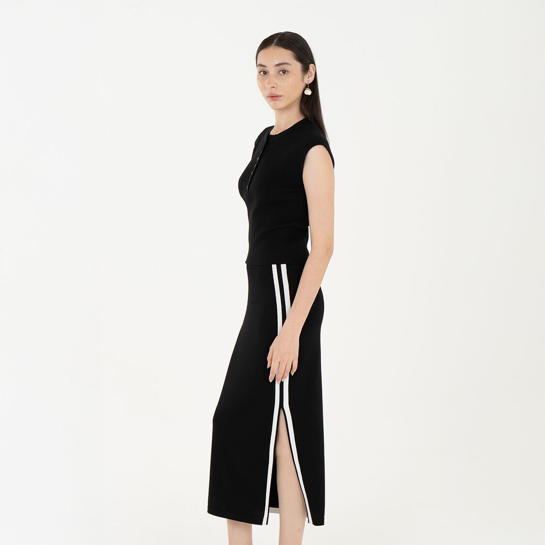K/WOODS Ice Cool Urban Edge Rib Top in Black
