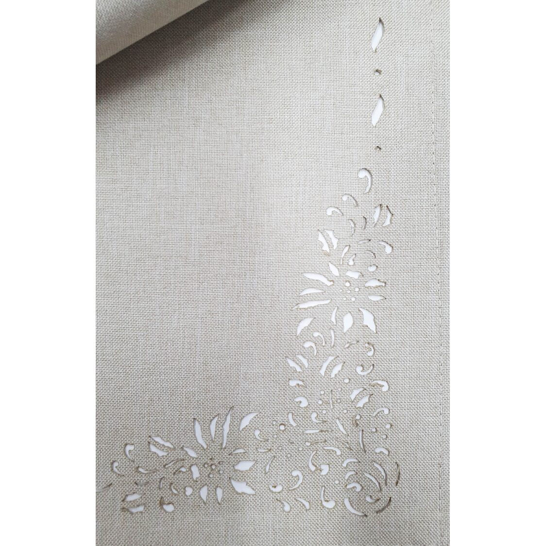 J. Rapee Jardin Tablerunner Grey
