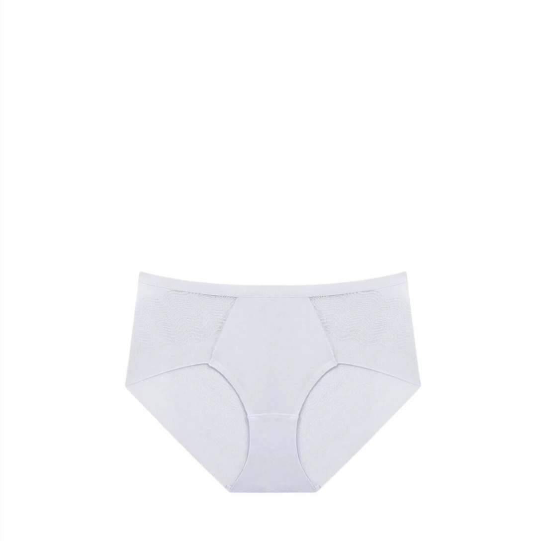 Triumph Smooth Sensation Hipster Feather