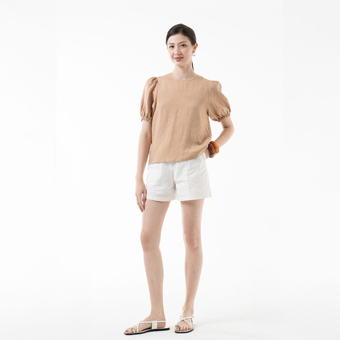 K/WOODS Effortless Puff Top in Sand