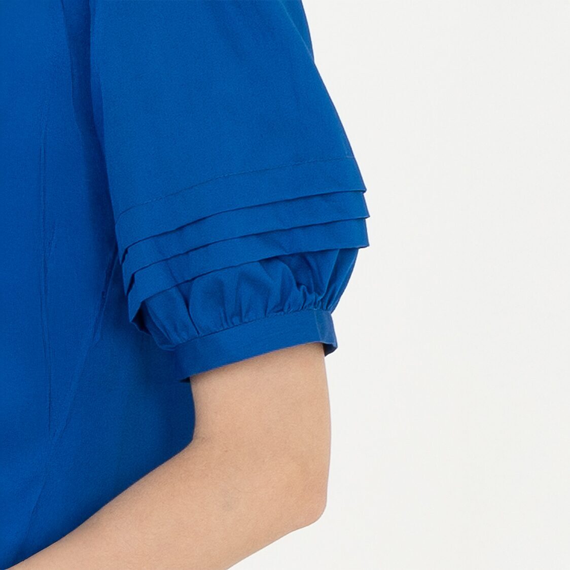 K/WOODS Stain Repellent Fold Puff Blouse In Blue