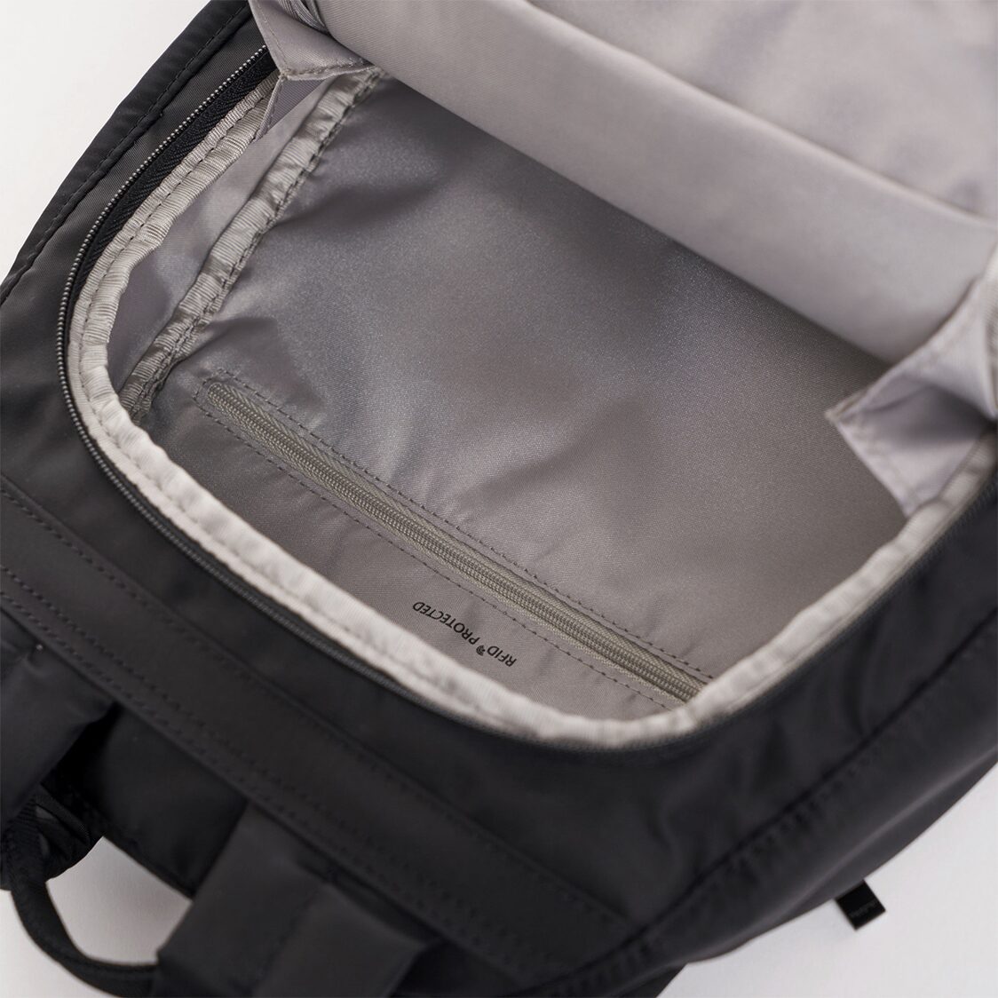Hedgren Backpack Black HIC11L-003