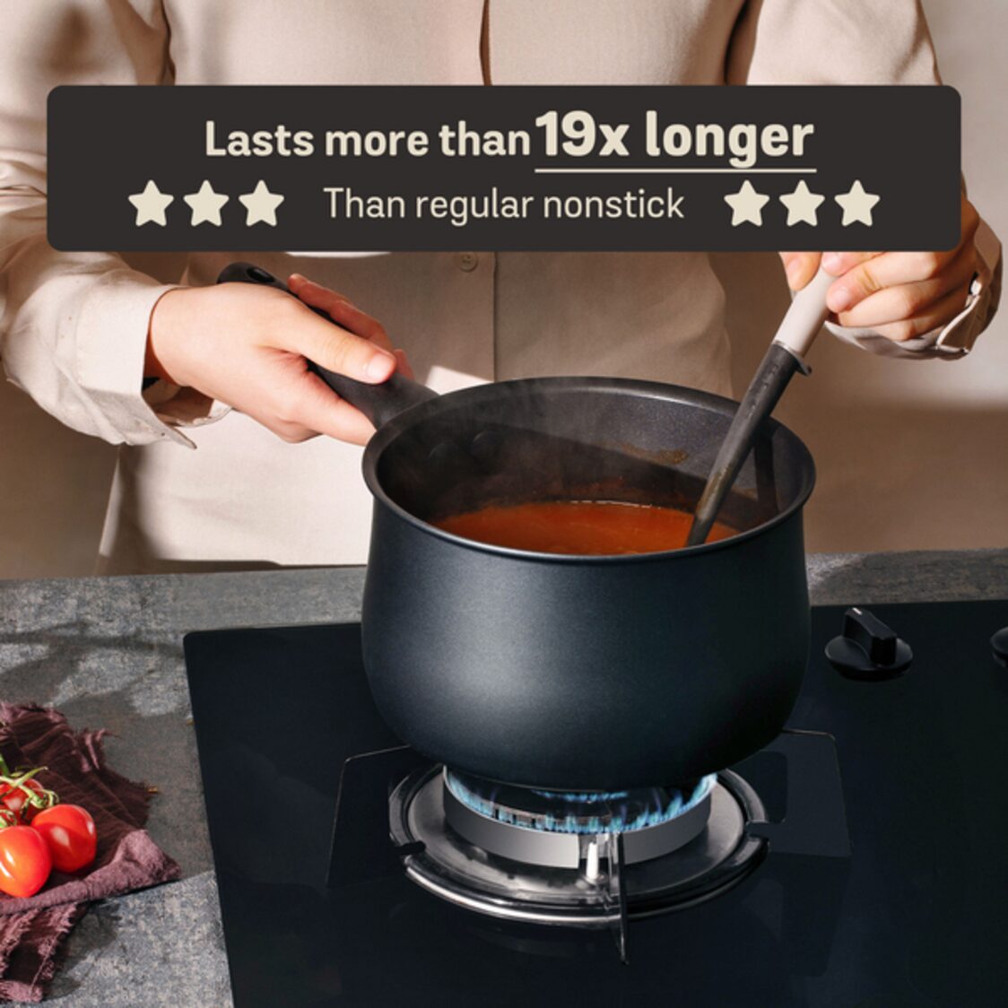 Meyer Midnight Nonstick Hard Anodized Covered Saucepan (Induction)
