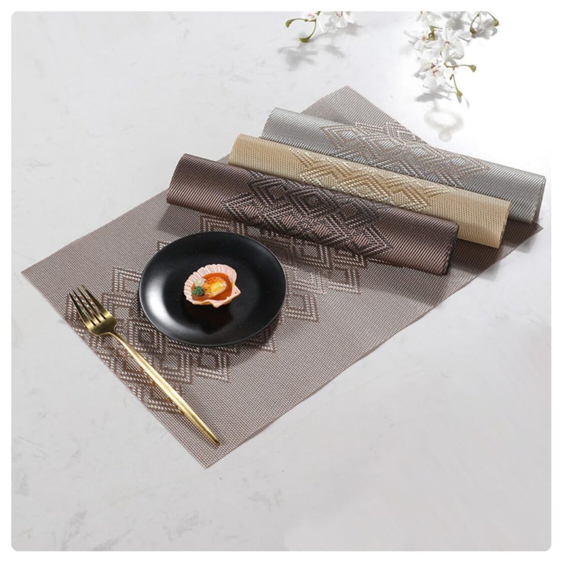 J. Rapee Puzzle Placemat Brown