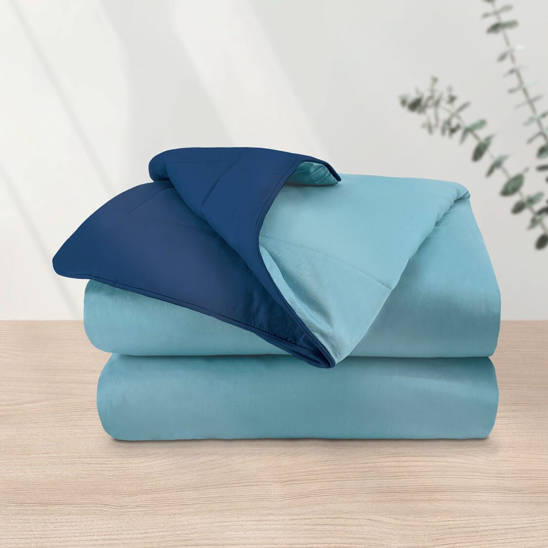 Suzanne Sobelle Symphony Collection S07 Double Comforter Ocean