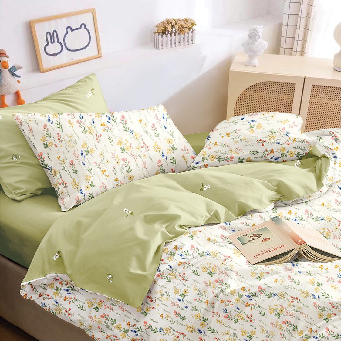 Charles Millen The Gang 64 Beverley Comforter / Fitted Sheet Set