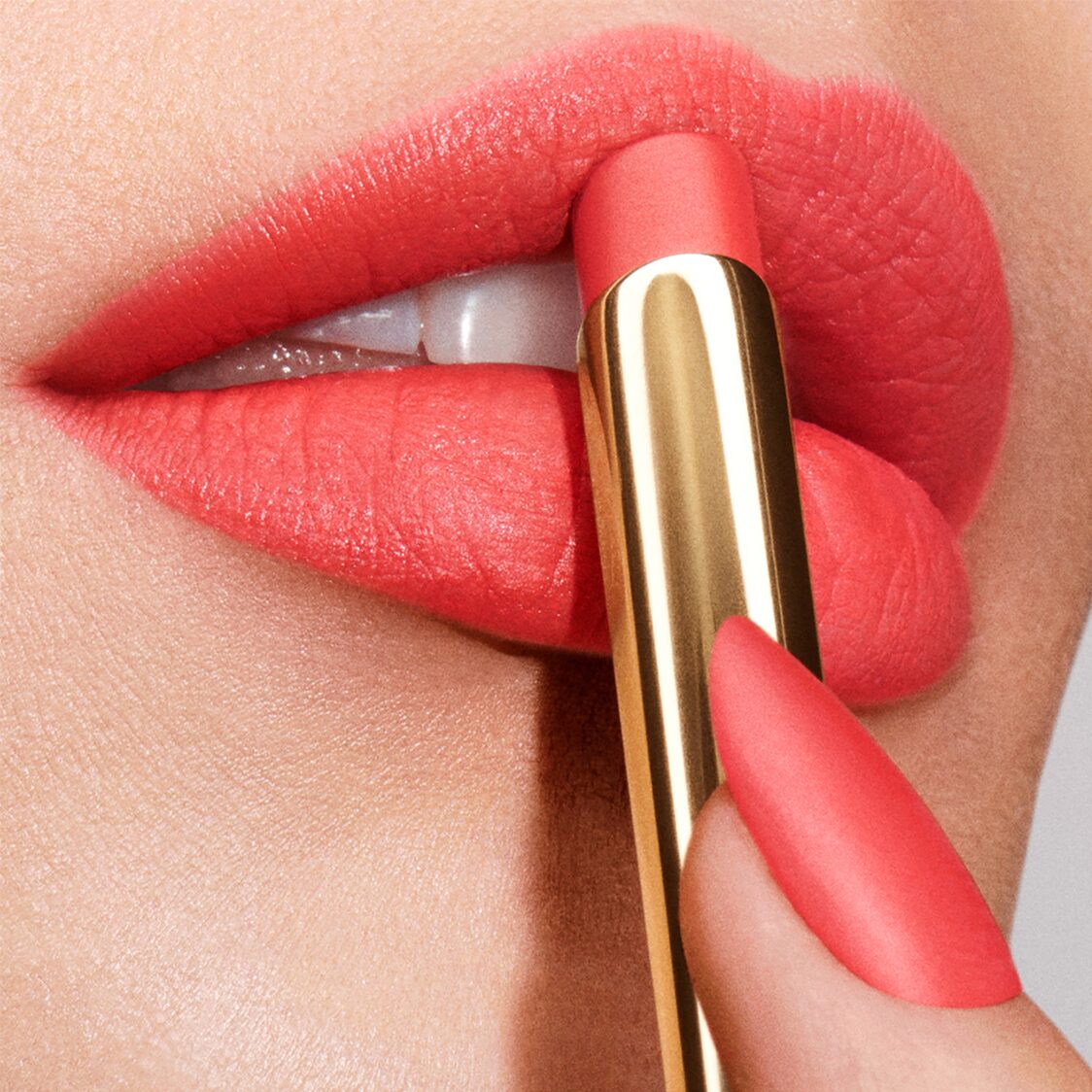 Estee Lauder Pure Color Explicit Silk Matte