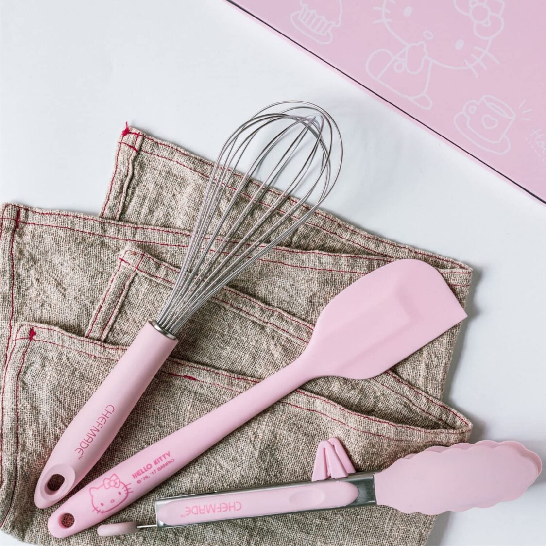 Chefmade Ss Whisk With Plastic Handle L29.5cm Pink Hello Kitty (1898cm-KT7007)